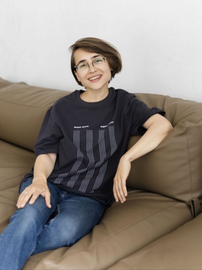 Футболка "Выше звука" графит