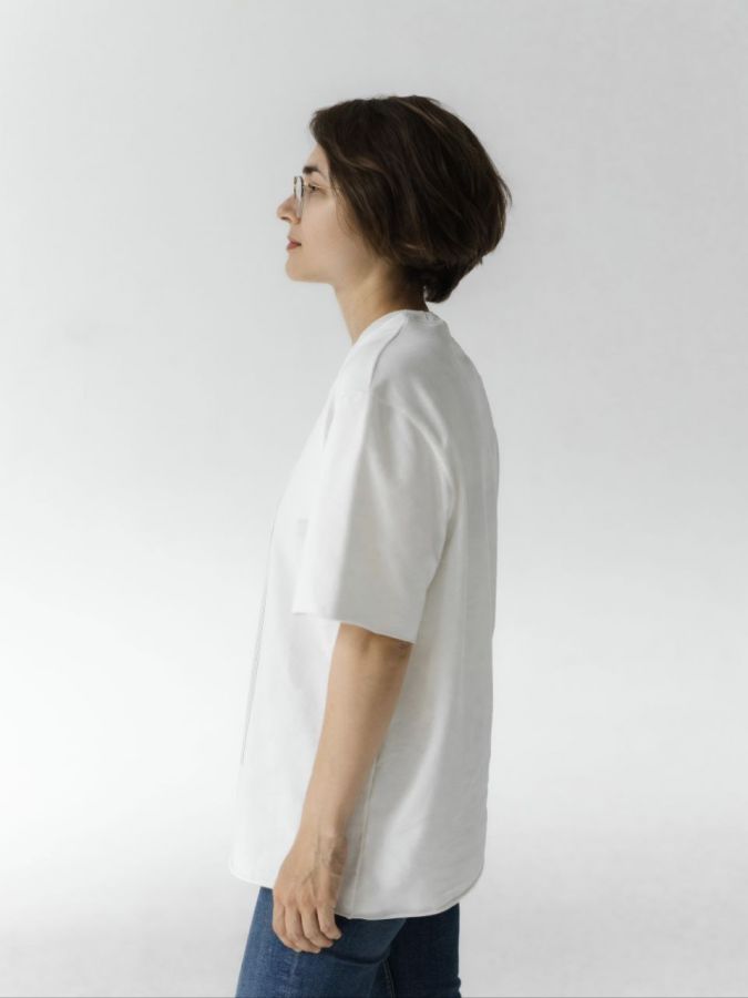 Футболка "Выше звука" молочная