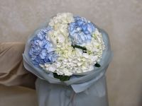 Букет из 5 гортензий