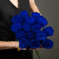 15 синих роз