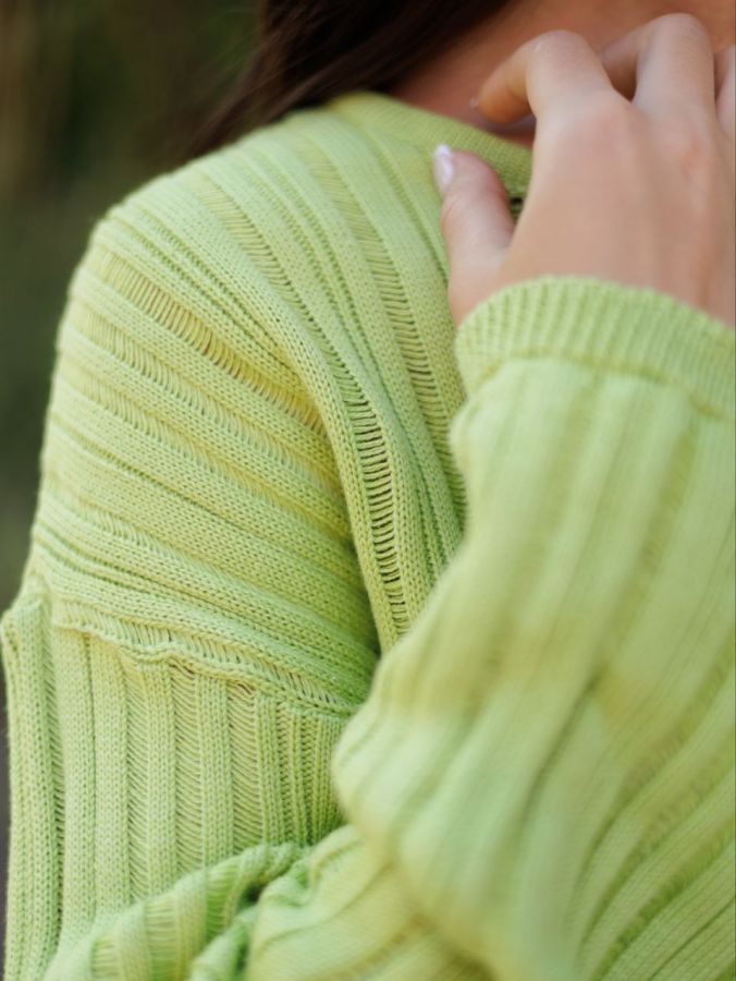 Свитер вязаный лайм