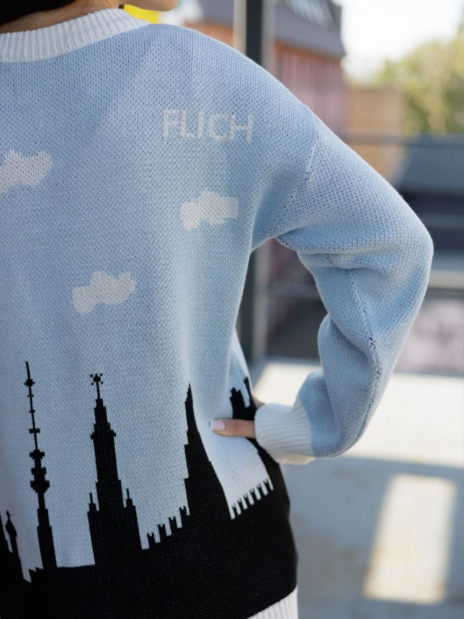 Свитер Москва голубой