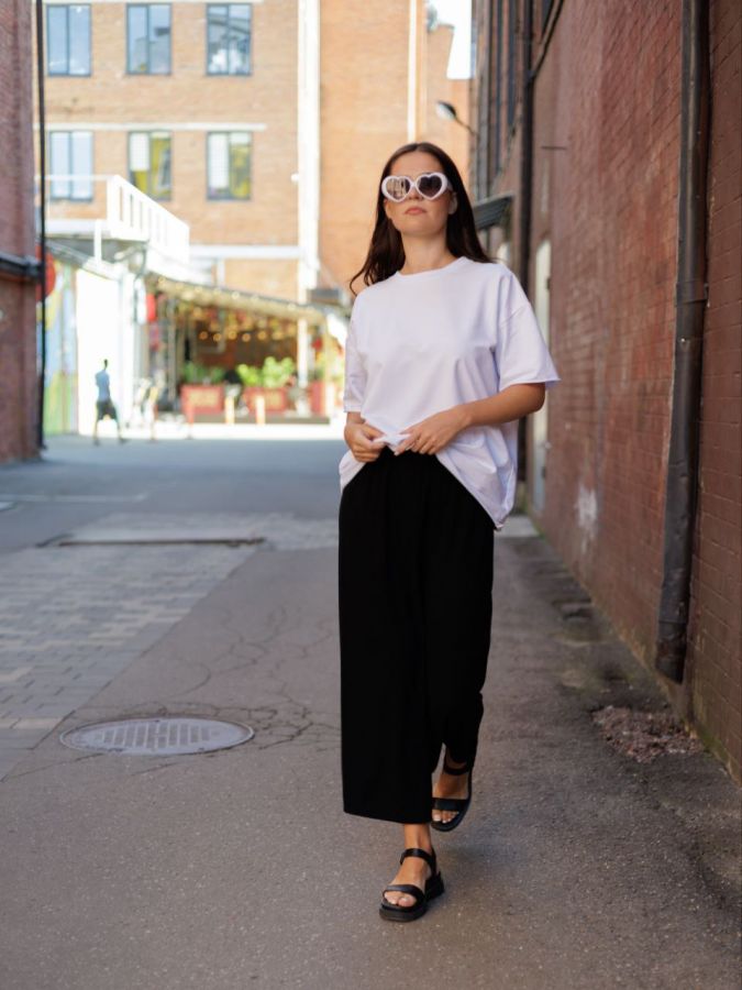 Юбка из крапивы черная