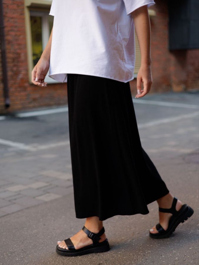 Юбка из крапивы черная