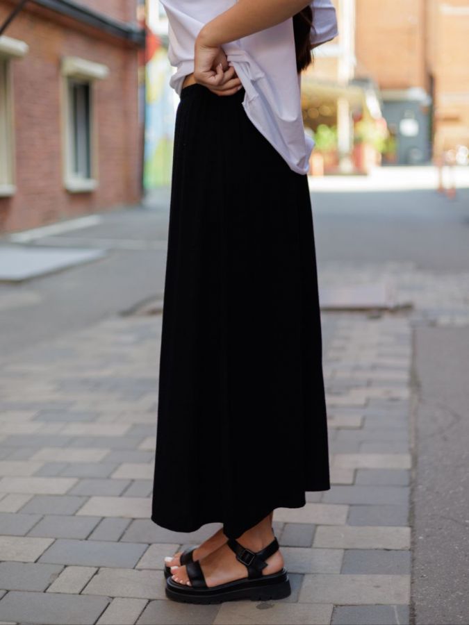 Юбка из крапивы черная