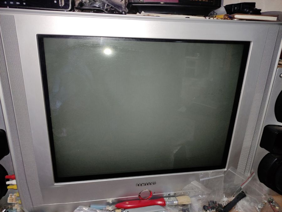 Телевизор Samsung 54"