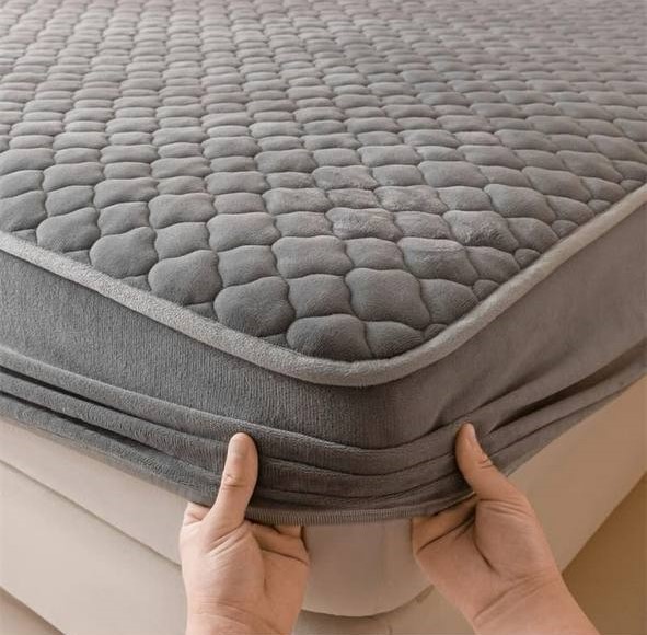 Երկկողմանի (mattress pad)