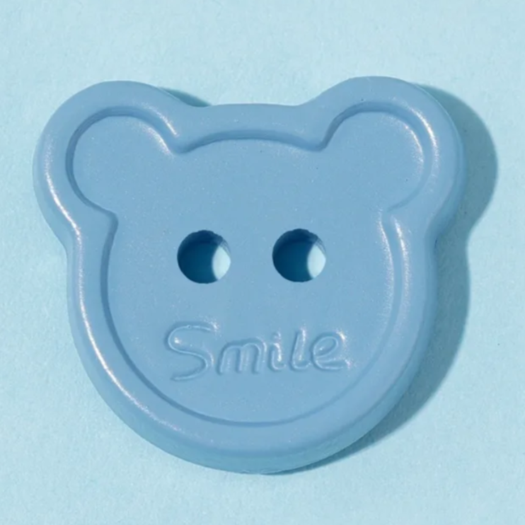 Пуговица Мишка "Smile" 2 прокола цвет ГОЛУБОЙ Разные размеры (CLS.B)