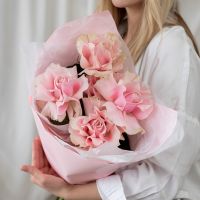Розы французские в упаковке
