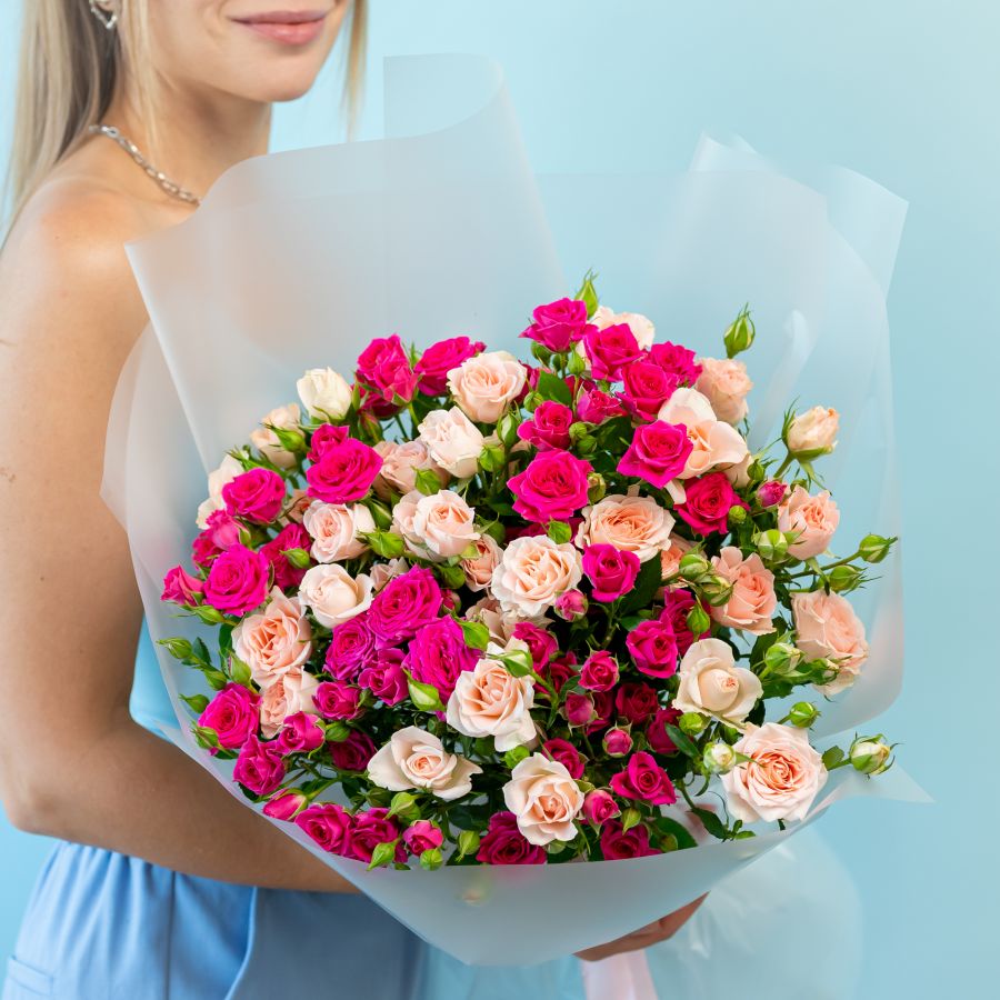 Кустовая роза микс 15 шт