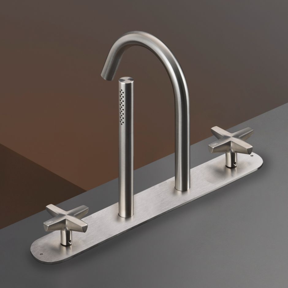 Вентильный смеситель на борт ванной Cea Design Cross CRX 62 с изливом