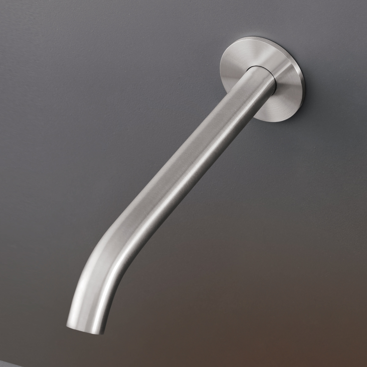 Длинный настенный излив Cea Design MILO360 MIL48 цена от 36 680 ₽ Фото Длинный настенный излив Cea Design MILO360 MIL48