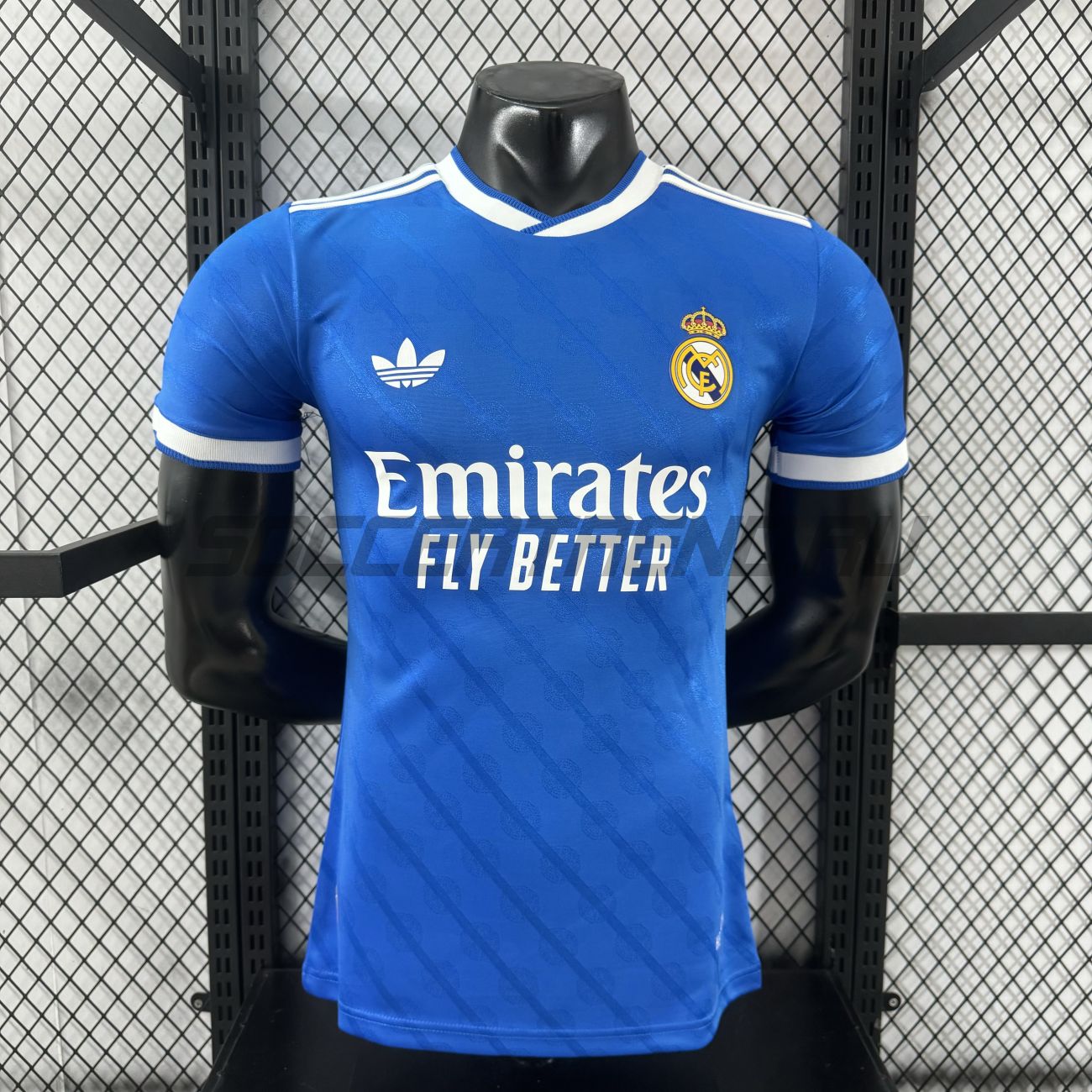 Резервная форма Real Madrid(игровая версия) 25/26