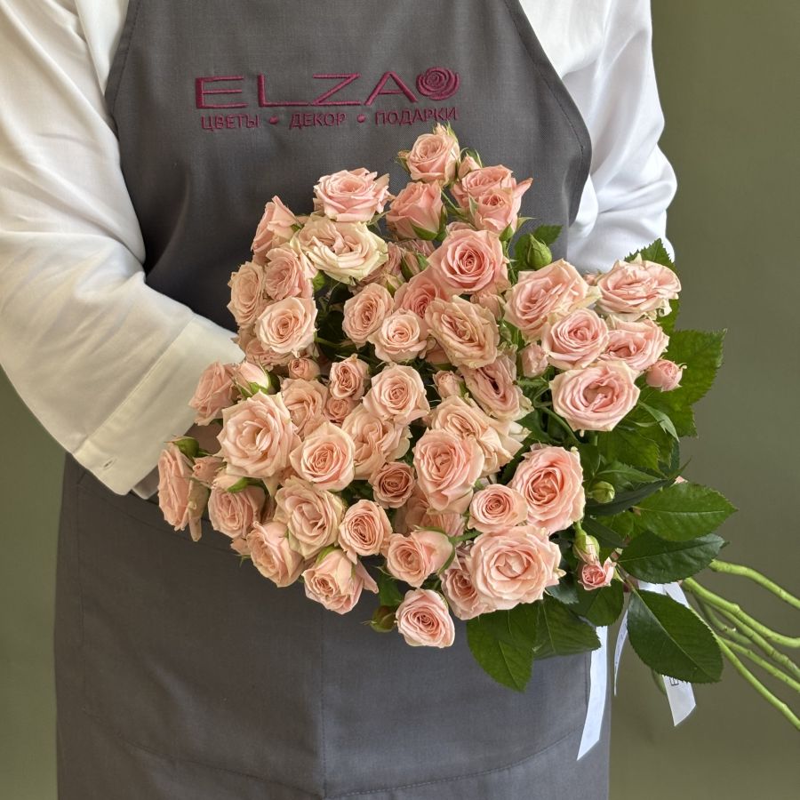 Нежная кустовая роза от 7шт