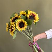 Букет из подсолнухов