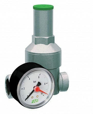 Редуктор давления 1/2" ВР-ВР с манометром FAR