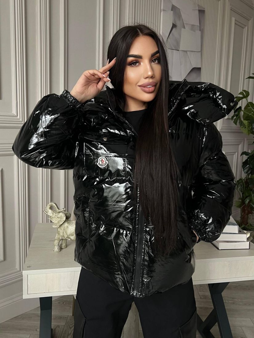 Пуховик Moncler