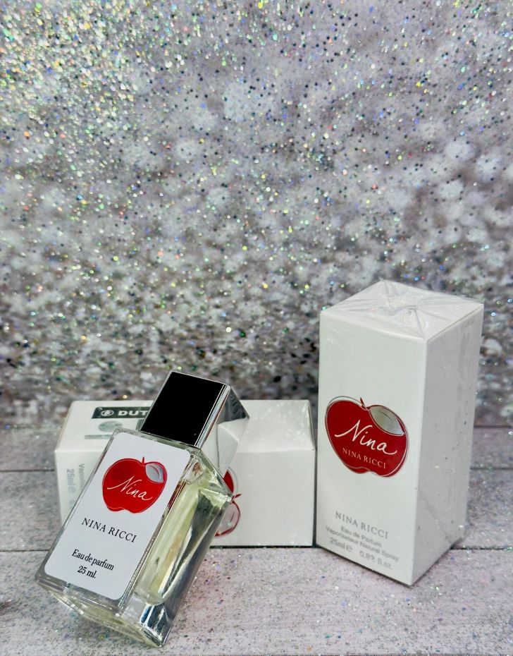 NINA RICCI