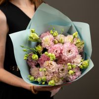 9 розовых эустом