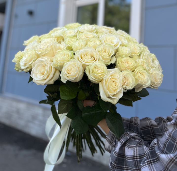 Монобукет из 61 эквадорской розы
