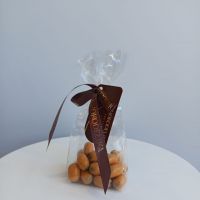 Шоколадное драже с миндалем и корицей