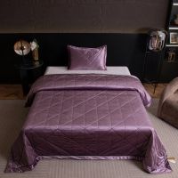 Велюровое покрывало в клетку OVL042