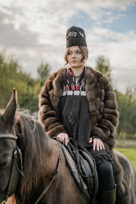 Баргузинский соболь в новой коллекции «Gloria»