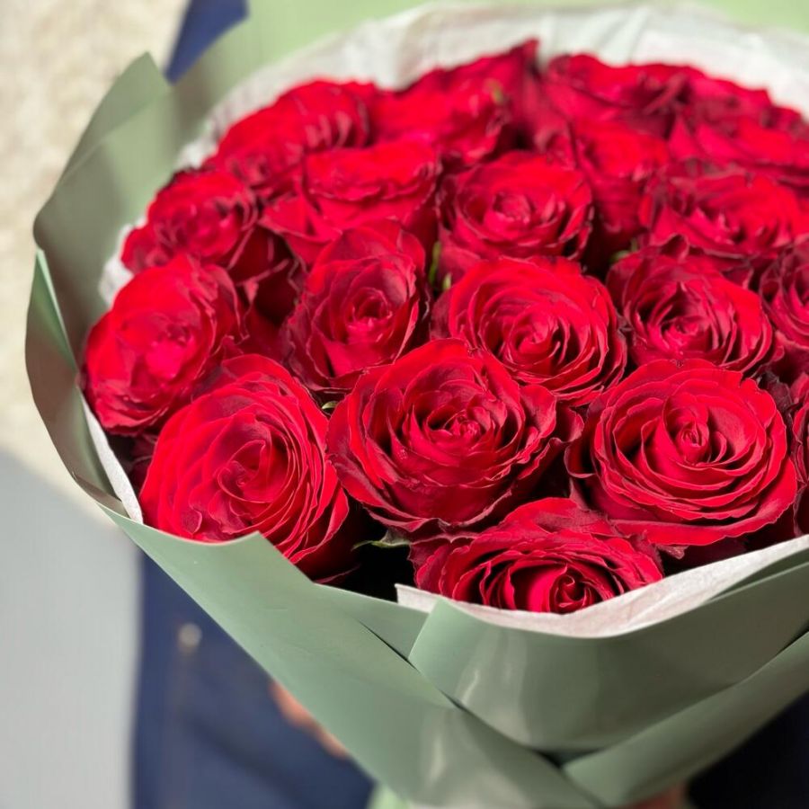 Красные розы от 21 шт