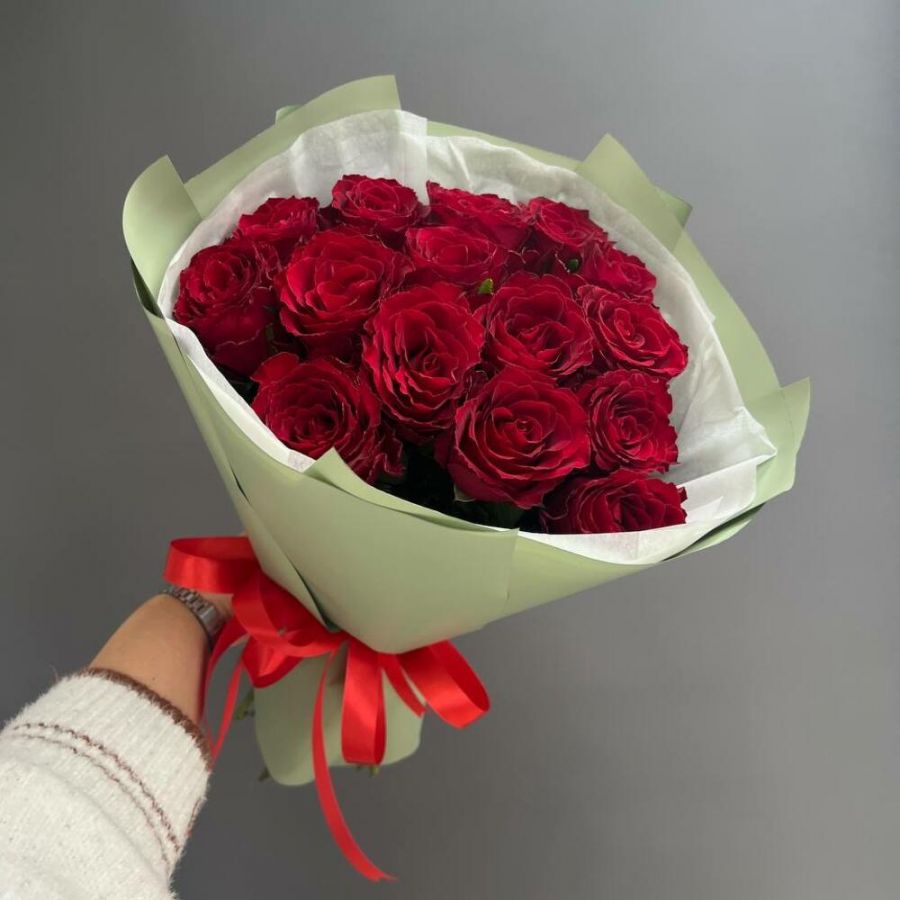 Букет красных роз