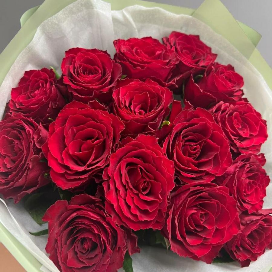 Букет красных роз