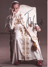 Автограф: Джуд Лоу. Молодой Папа / The Young Pope