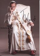 Автограф: Джуд Лоу. Молодой Папа / The Young Pope