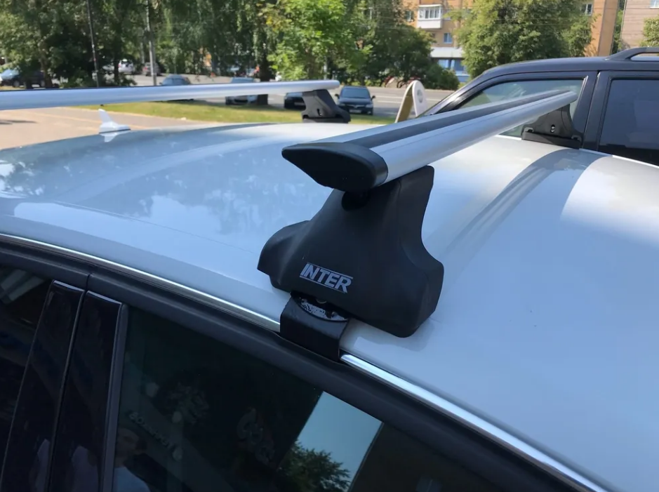 Багажник на крышу INTER Spectr (модельный) с аэродинамическими дугами КРЫЛО (82 мм)