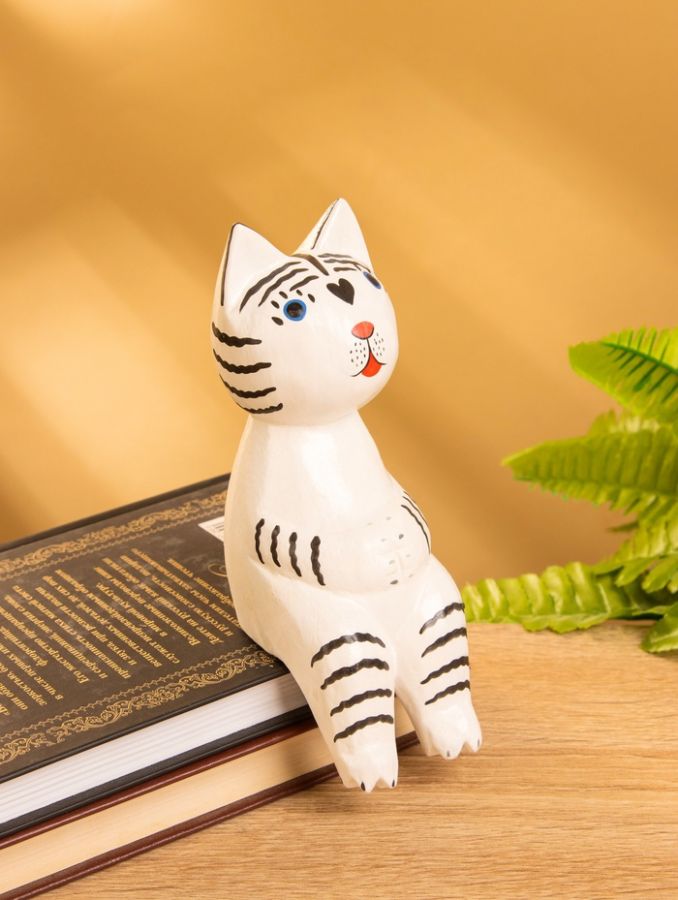 Сувенир «Тигренок сидячий», 6?6?15 см, дерево, чёрно-белый