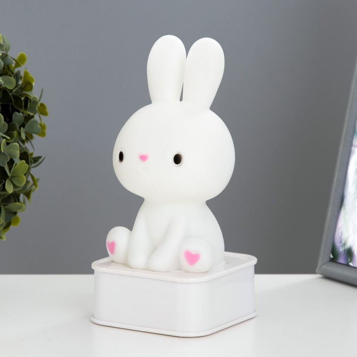 Фигурка светящаяся RISALUX «Зайчик», LED-ночник, от USB или батареек 4?АА, белый, 9?9?19 см