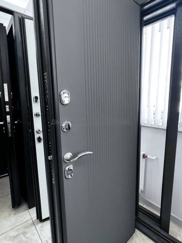 Термо Аляска Антрацит входная дверь