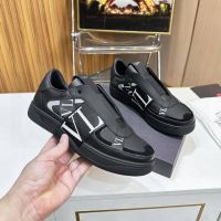 Мужские кроссовки Valentino