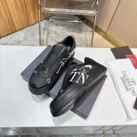 Мужские кроссовки Valentino