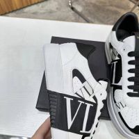 Мужские кроссовки Valentino