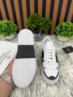 Мужские кроссовки Valentino