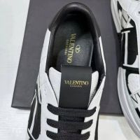 Мужские кроссовки Valentino