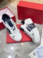 Мужские кроссовки Valentino