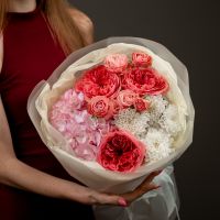 сборный с пионовидными розами