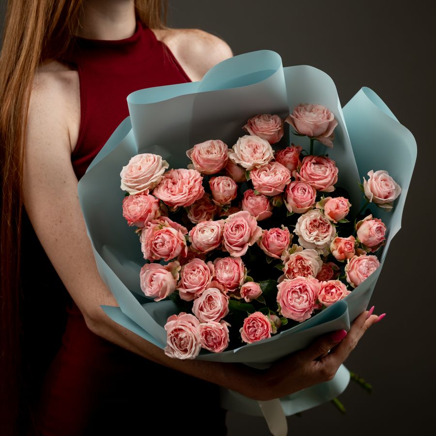 Кустовая роза (сорт Модам Бомбастик) 9 шт