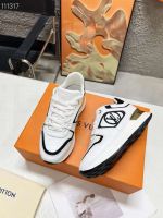 Кроссовки Louis Vuitton Neo Run Away