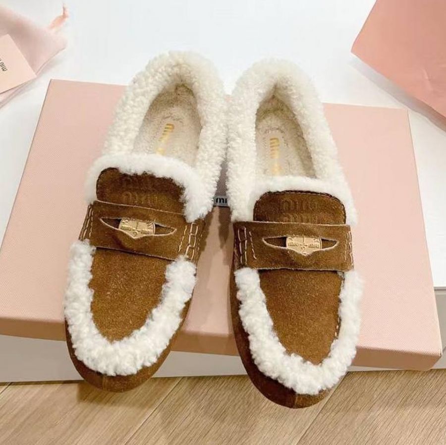 Лоферы MIU MIU Premium с мехом