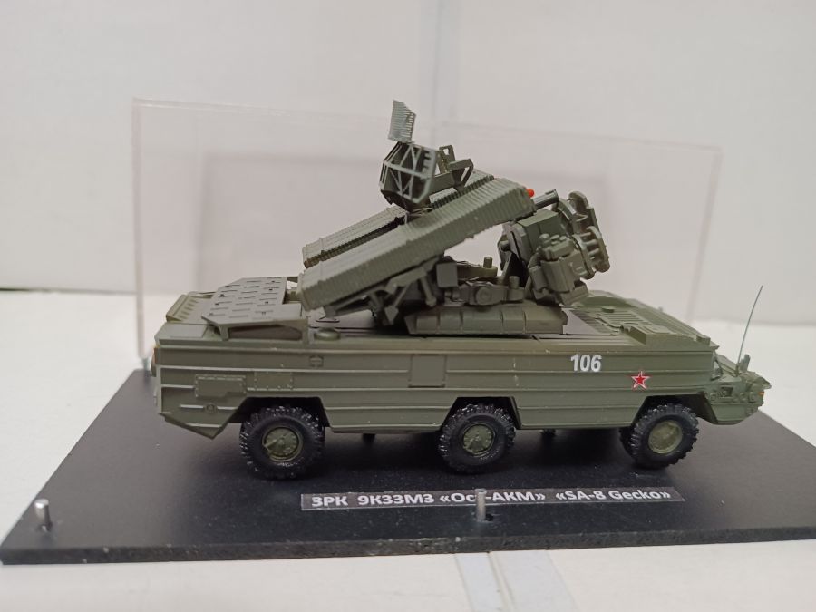ЗРК  9К33М3  (SA-8 Gecko)  (1/72)