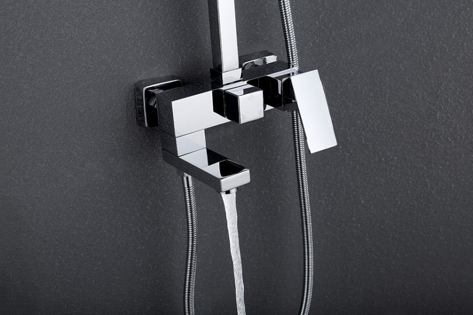 Душевая стойка ABBER Daheim AF8216L с изливом, хром ФОТО