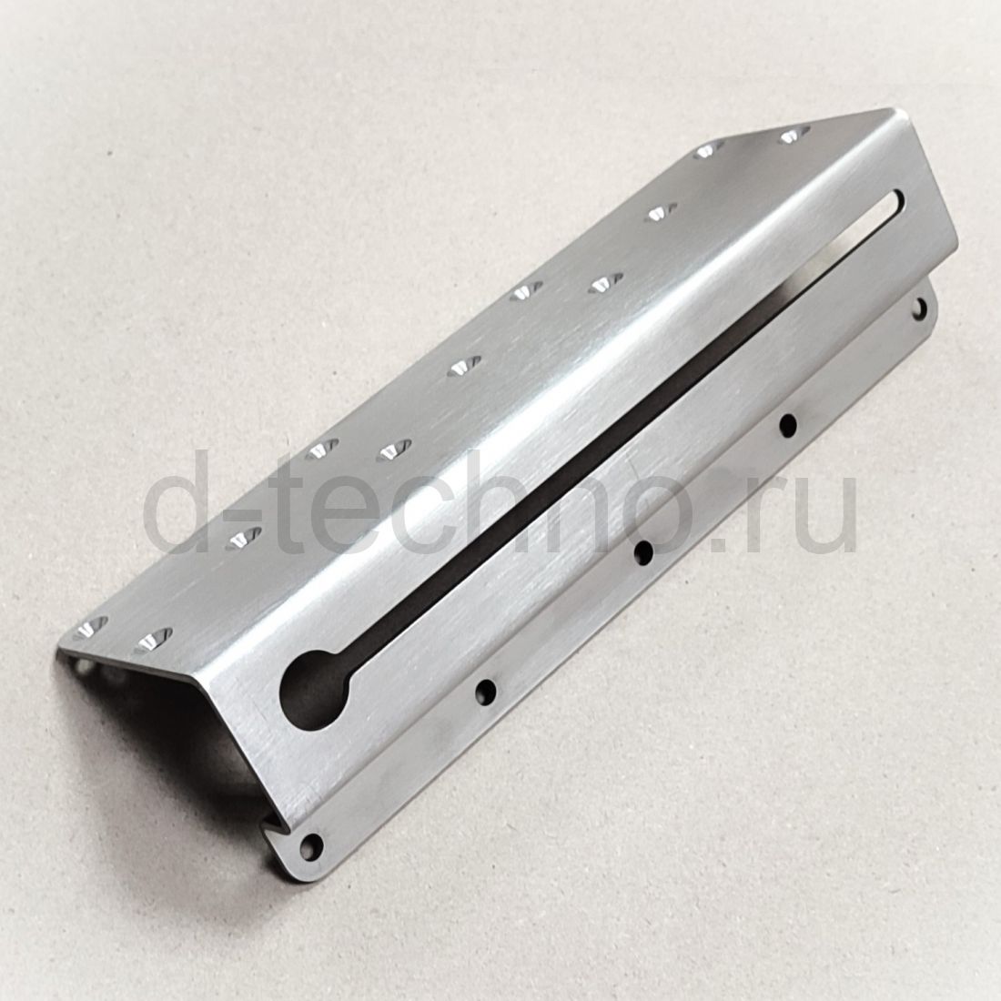 профиль Т-паз длиной 250 мм