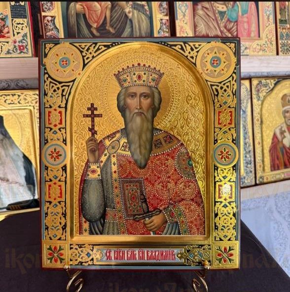 Владимир, князь 27х31 см (рукописная икона с холодными эмалями, сусальным золотом и чеканкой)